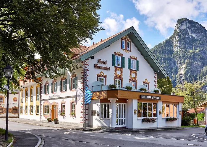 Zum Turm - Apartments Und Gaestezimmer