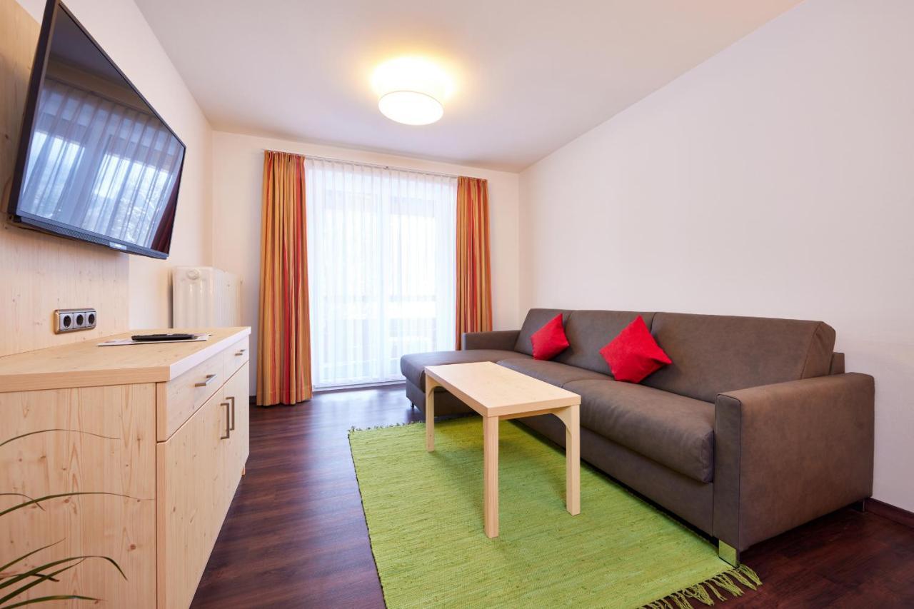 Apartment Zum Turm - Und Gaestezimmer Oberammergau